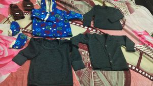 Cute Baby Print Hoodie and warmers with boots