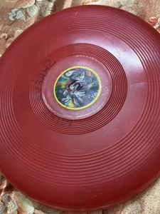 piano and flying disk