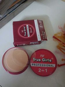 True Girls Compact Powder 2-in-1