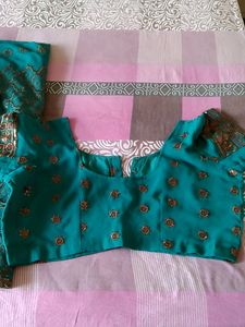 Very Beautiful Heavy Work Saree With Blouse