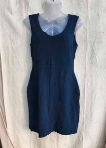 2529. Classic Navy Blue Sleeveless Dress