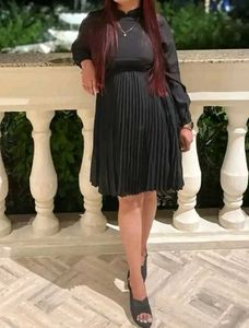 Elegant Black Pleated Midi Dress