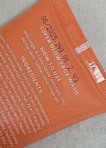 Foxtale Super Glow Face Wash