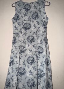 Stunning Floral Print Sleeveless Dress