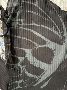 Ribbed Graphic Print Ruched Top
