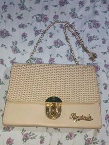 Chic Beige Chain Shoulder Bag