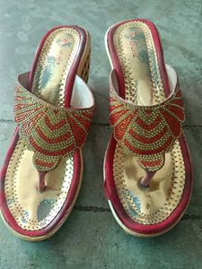Embellished Ethnic Slippers