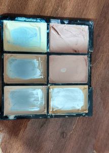 (Combo) Of White Crop Top And Concealer Palette 🎨