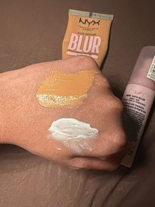 NYX Professional foundation and primer