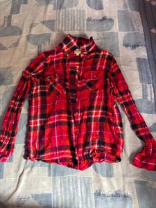 Red Plaid Button-Up Shirt💗