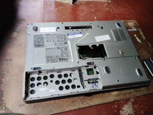 Dell D630 Casing with FAULTY display