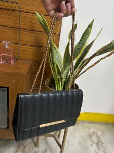 black sling bag