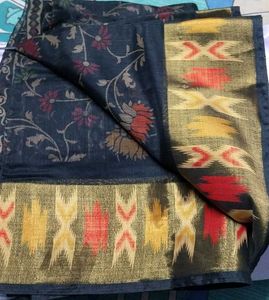 Elegant Floral Print Dark Saree with Gold Border