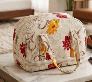Floral make-up Bag