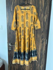 Beautiful Yellow Paisley Print Kurta
