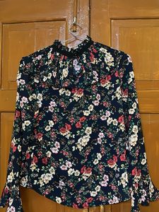 Chic Floral Print Blouse