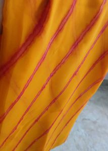 लहरिया साड़ी With designer blouse(Combo)