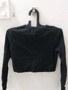Black Cropped Cardigan