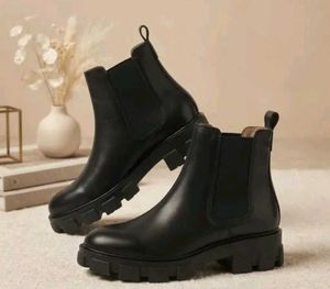 Chunky Sole Black Chelsea Boots