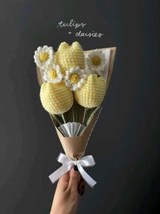 customised crochet flower bouquet