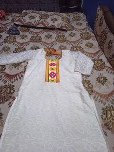 beautiful off-white kurti