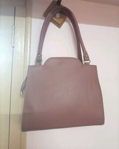 Stylish Handbag 👜
