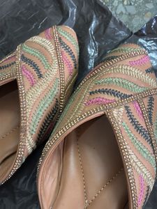 Embroidered Jutti Flats