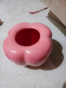 Cute Pink shimla shape ceremic jaar.