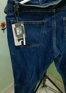 denim mom jeans