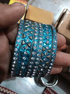 Sparkling Blue & Silver Bangle Set
