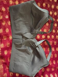Comfortable Seamless Grey Bra