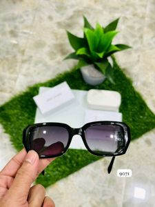 Marc Jacobs Black Square Sunglasses