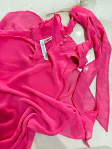 🎀💞Pink Forever New Chiffon Petite Halter neck