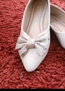 2. Beautiful bow ballerina flats for women