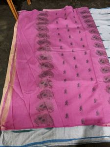 Elegant Peach &amp; Pink Paisley Saree
