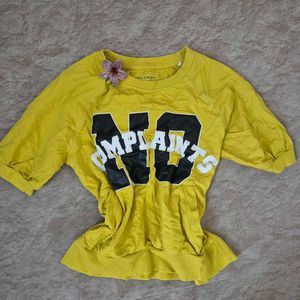 westside yellow graphic tshirt ♡‧₊˚