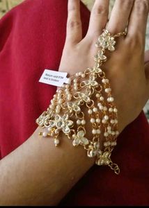 Elegant Hand Harness with Pearls