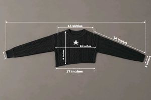 BLACK CABLE KNIT STAR CROPPED SWEATER