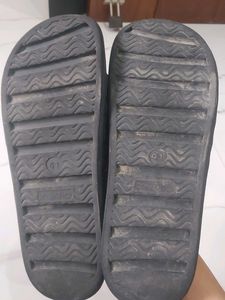 Zudio Chic Black Woven Slides