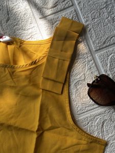 Mustard formal top