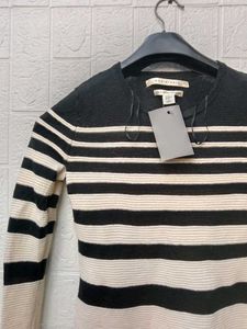 max studio sweater