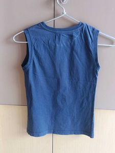 Set of 2- Sleeveless T-shirts