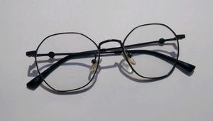 Stylish Black Round-Square Eyeglasses – Elegant &amp;