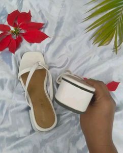 Sandal