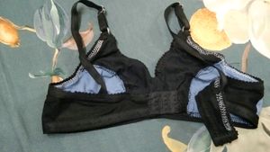 Cute Floral Black Bra