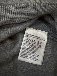 H&amp;M Divided Grey V-Neck Sweater (Size S)