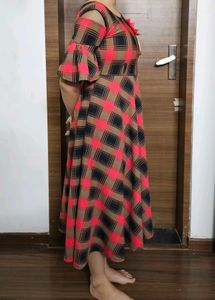Checked Winter Dress For Women 🌷