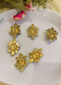 Set of 6 Flower Cocktail Rings