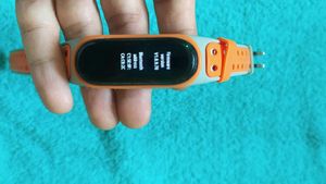 Offer ✨✨ Xiaomi Mi Band 4