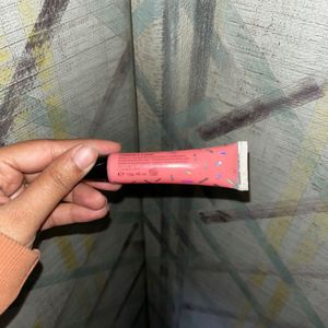 Victoria Candy Treats